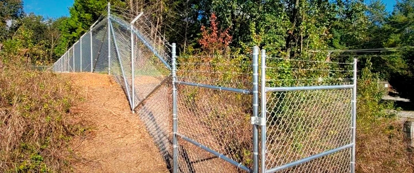 Galvanized chain link fence and gate