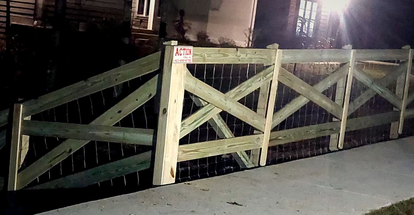 Wood cross-buck farm gate